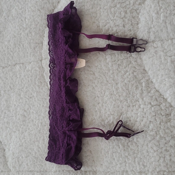 Victoria's Secret Purple/Fushia Garter Belt Bundle - Picture 12 of 17